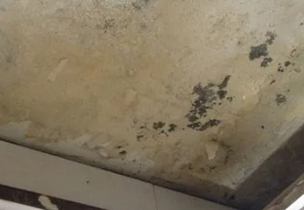 绥中阳台漏水维修公司分享下绥中卫生间渗水维修需要注意哪些问题。